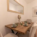 Mba - Courcelles - Splendide דירה *