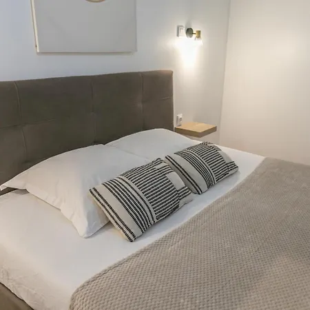 Mba - Courcelles - Splendide Appartamento *