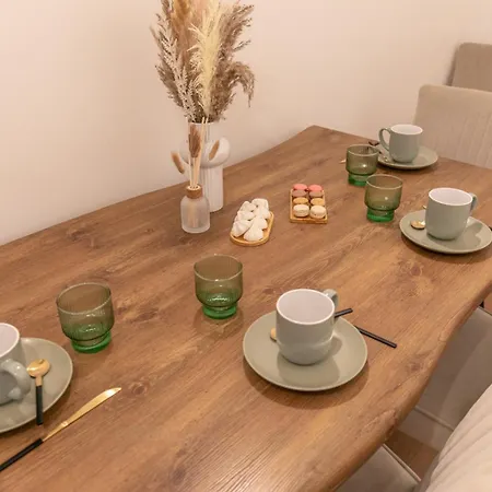 Mba - Courcelles - Splendide Appartamento