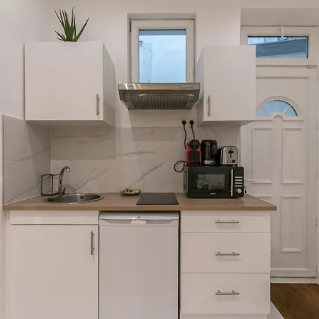 Mba - Courcelles - Splendide * Parigi